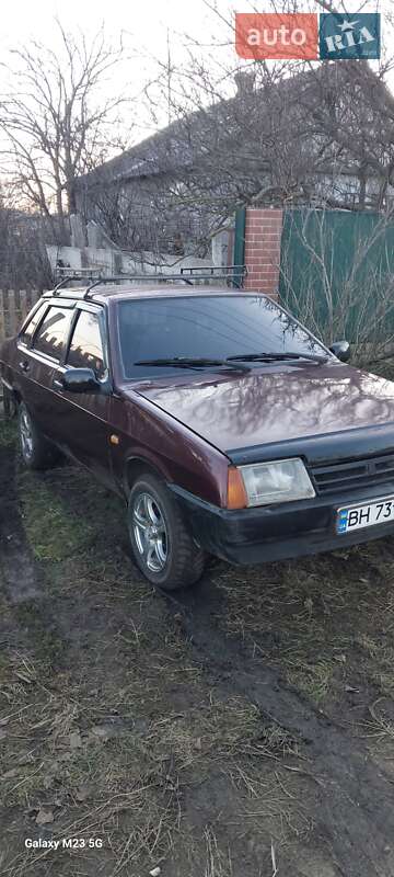 Седан ВАЗ / Lada 21099 1993 в Николаеве