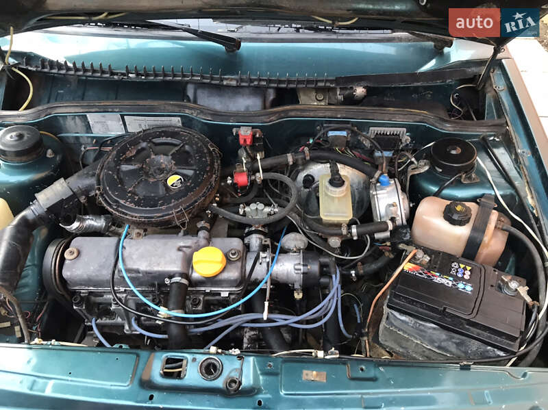 Седан ВАЗ / Lada 21099 2001 в Сваляві