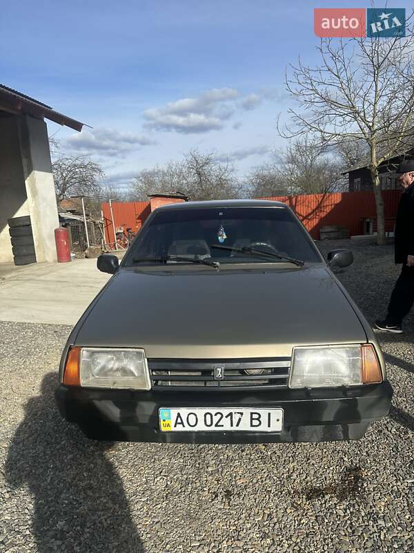 Седан ВАЗ / Lada 21099 2003 в Берегово