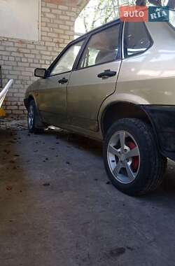 Седан ВАЗ / Lada 21099 2001 в Кропивницькому