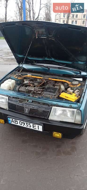 Седан ВАЗ / Lada 21099 2002 в Хмельницком