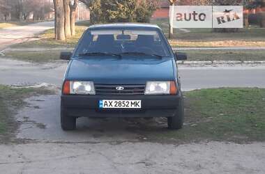 Седан ВАЗ / Lada 21099 2004 в Краснограді