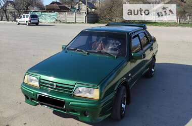 Седан ВАЗ / Lada 21099 1999 в Вольногорске