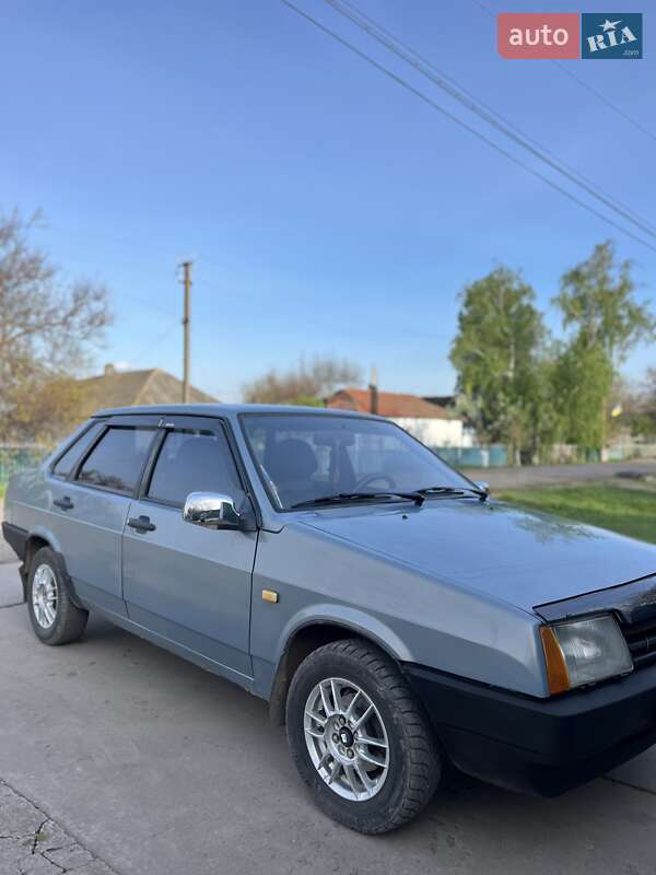 Седан ВАЗ / Lada 21099 2004 в Баштанке