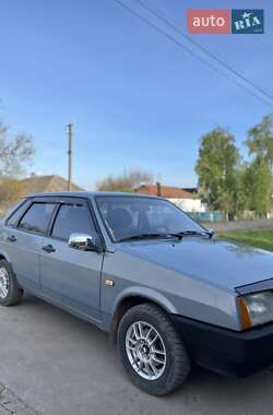 Седан ВАЗ 21099 2004 в 