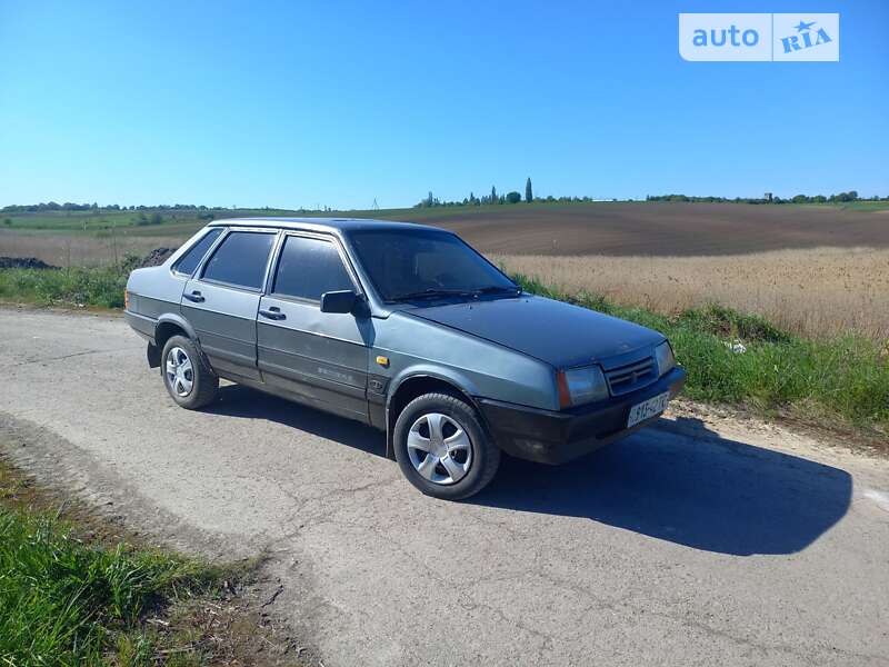 Седан ВАЗ / Lada 21099 1994 в Горохове