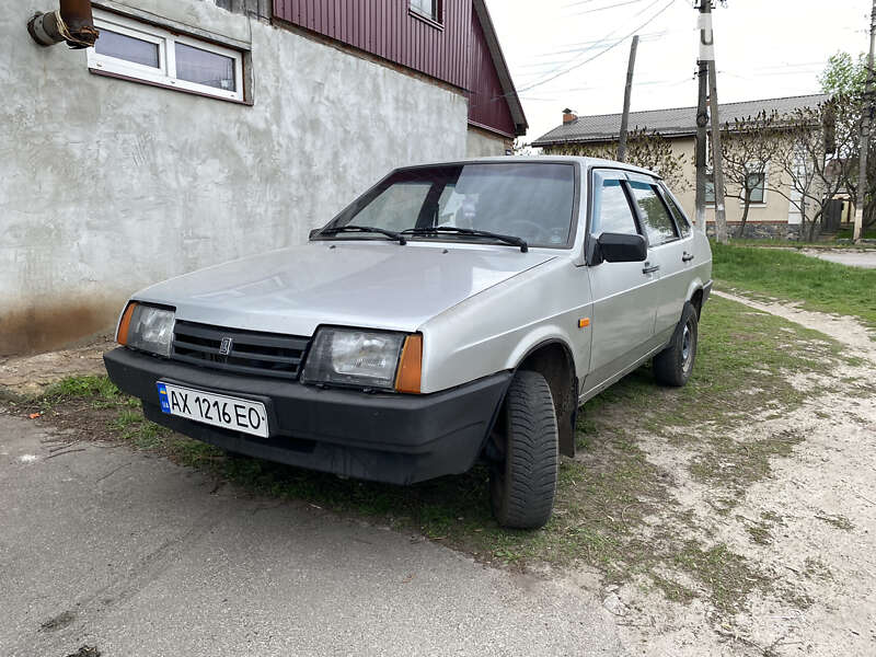 ВАЗ / Lada 21099 2001