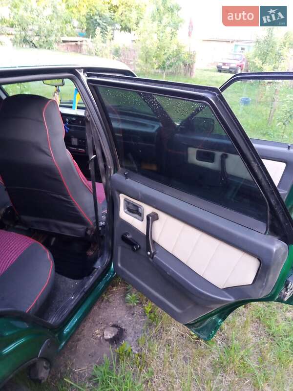 Седан ВАЗ / Lada 21099 2003 в Бершади