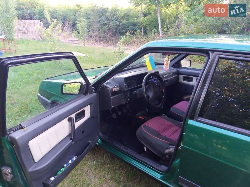 Седан ВАЗ / Lada 21099 2003 в Бершади