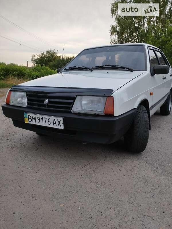 Седан ВАЗ / Lada 21099 1992 в Ромнах