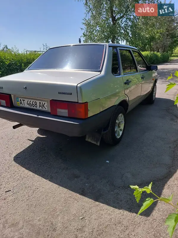 ВАЗ / Lada 21099
