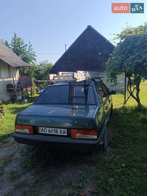 Седан ВАЗ / Lada 21099 2005 в Хусте