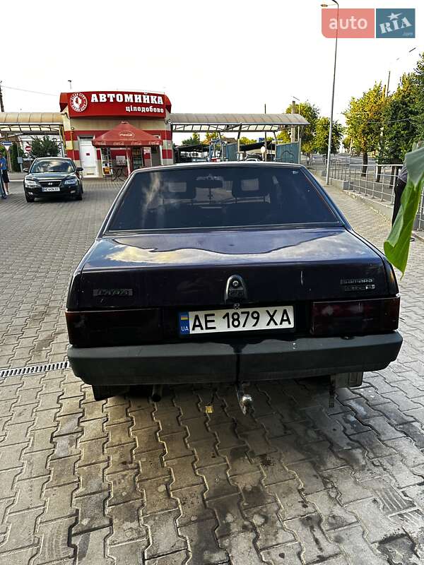 Седан ВАЗ / Lada 21099 1999 в Кривому Розі