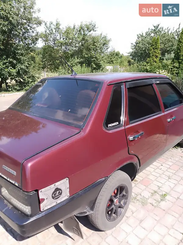 ВАЗ / Lada 21099