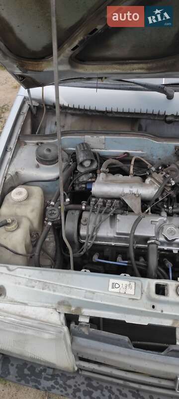 Седан ВАЗ / Lada 21099 2004 в Черновцах