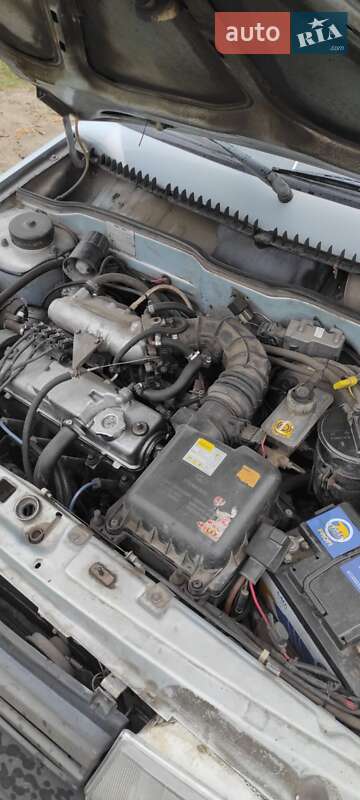 Седан ВАЗ / Lada 21099 2004 в Черновцах
