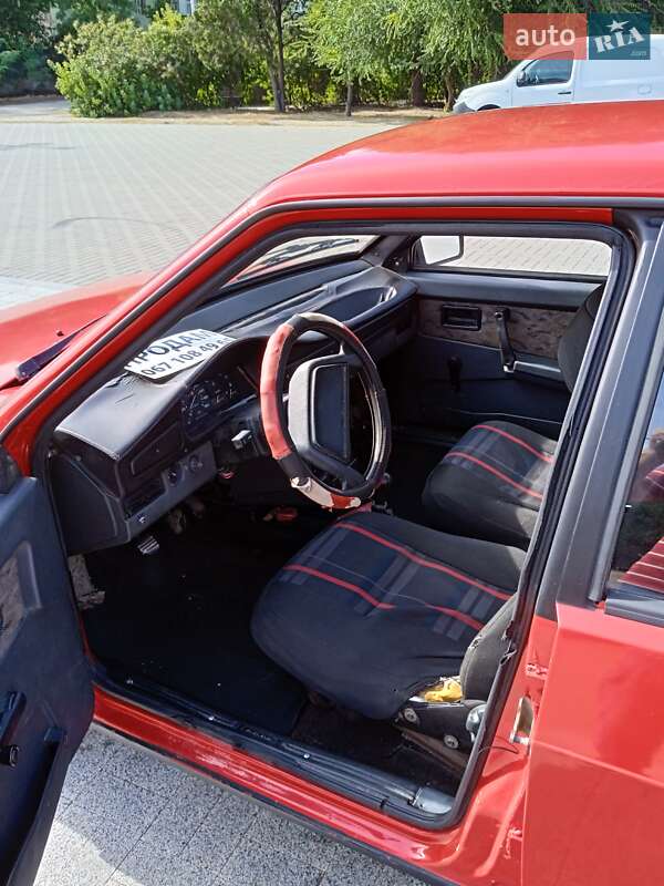 Седан ВАЗ / Lada 21099 1992 в Болграде фото 3 Седан ВАЗ / Lada 21099 1992 в Болграде