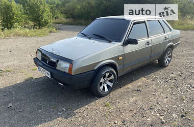 Седан ВАЗ / Lada 21099 1999 в Сколе