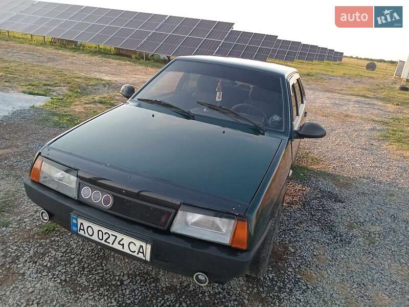 Седан ВАЗ / Lada 21099 2005 в Ужгороде