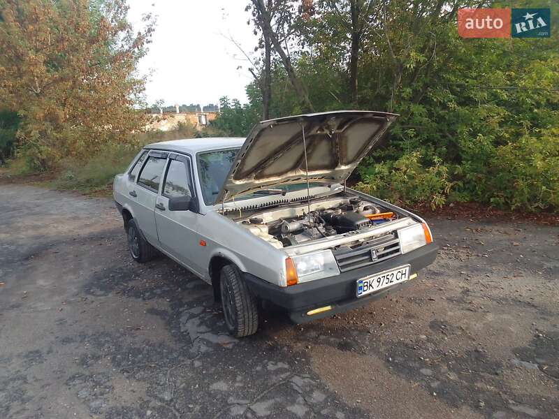 Седан ВАЗ / Lada 21099 2006 в Радивиліві