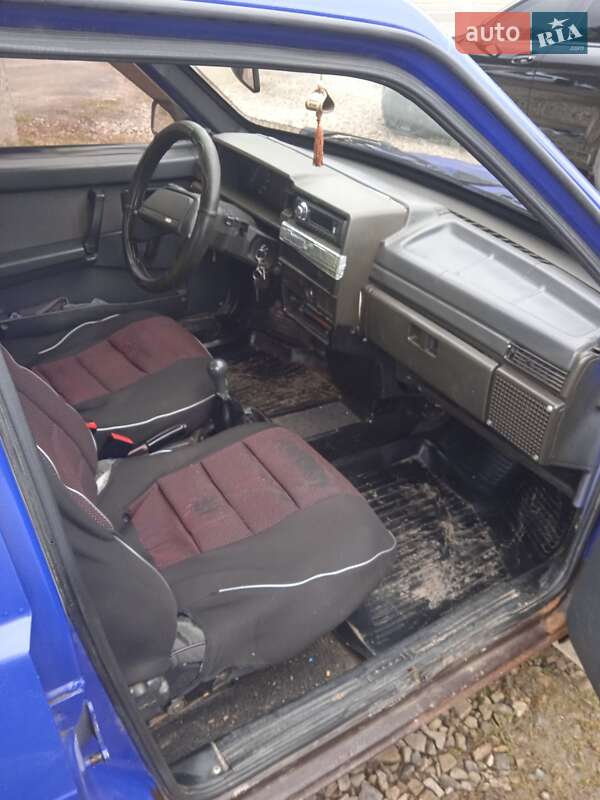 Седан ВАЗ / Lada 21099 2000 в Лазещині