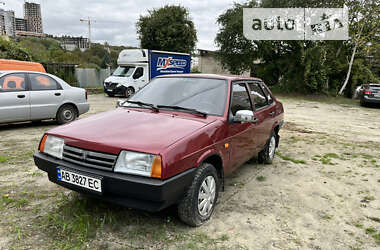 Седан ВАЗ / Lada 21099 2001 в Львові