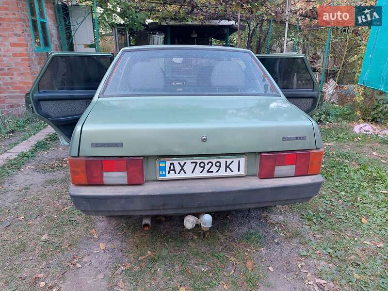 Седан ВАЗ / Lada 21099 2006 в Валках