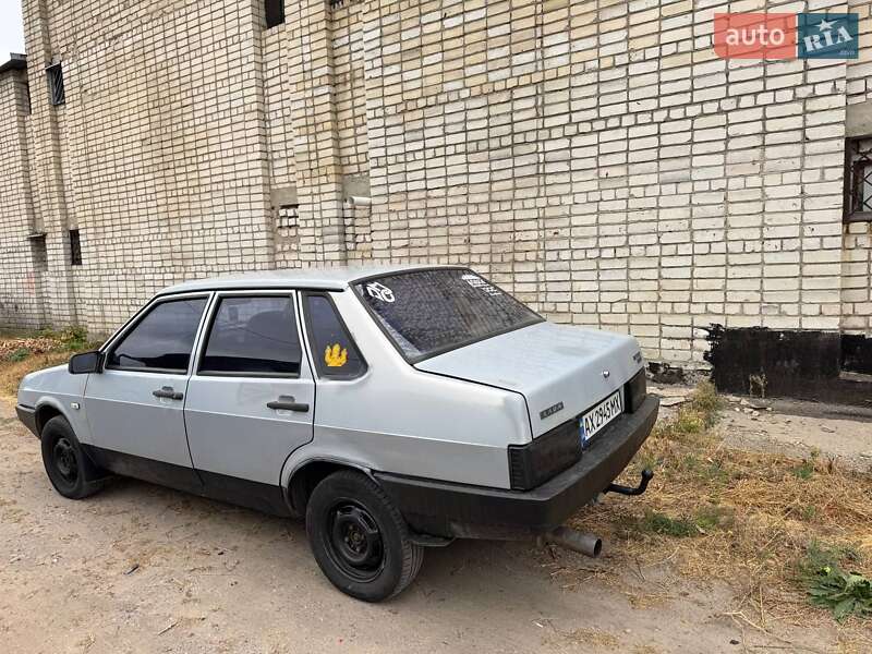 Седан ВАЗ / Lada 21099 2004 в Харкові