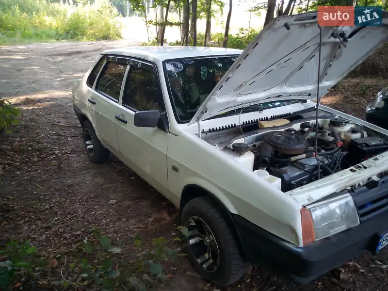 ВАЗ / Lada 21099