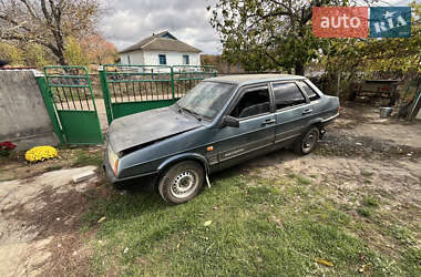 Седан ВАЗ / Lada 21099 2001 в Ладижині