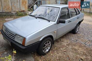 Седан ВАЗ / Lada 21099 1998 в Киеве