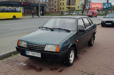 Седан ВАЗ / Lada 21099 2004 в Луцке