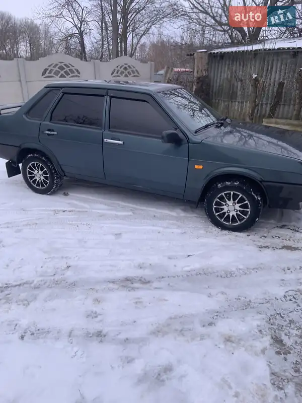ВАЗ / Lada 21099