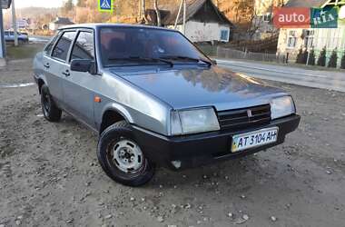 Седан ВАЗ / Lada 21099 2008 в Верховині