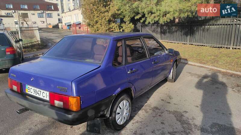 Седан ВАЗ / Lada 21099 2003 в Луцьку