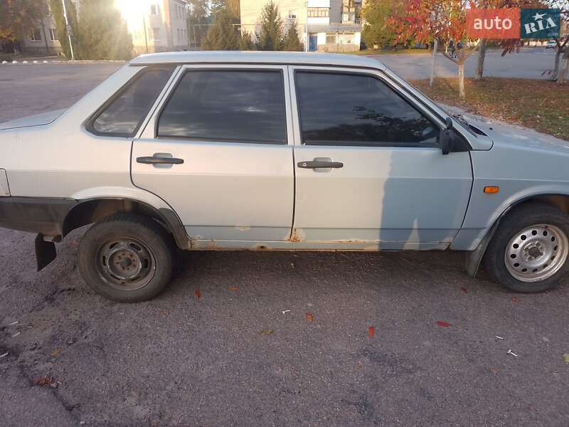 Седан ВАЗ / Lada 21099 2004 в Житомире фото 3 Седан ВАЗ / Lada 21099 2004 в Житомире