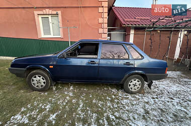 Седан ВАЗ / Lada 21099 2006 в Черновцах