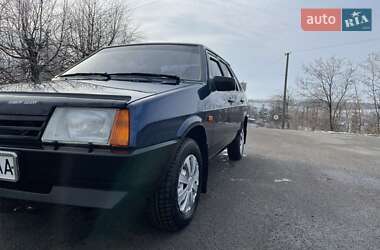 Седан ВАЗ / Lada 21099 2004 в Лисянці