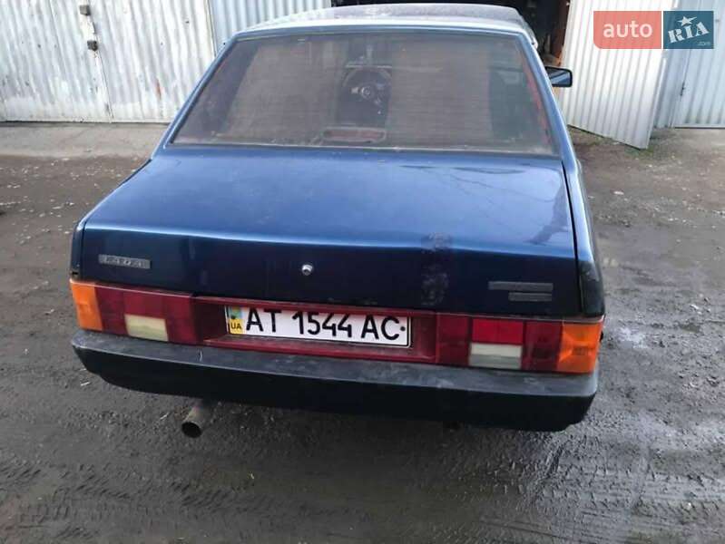 Седан ВАЗ / Lada 21099 2004 в Івано-Франківську