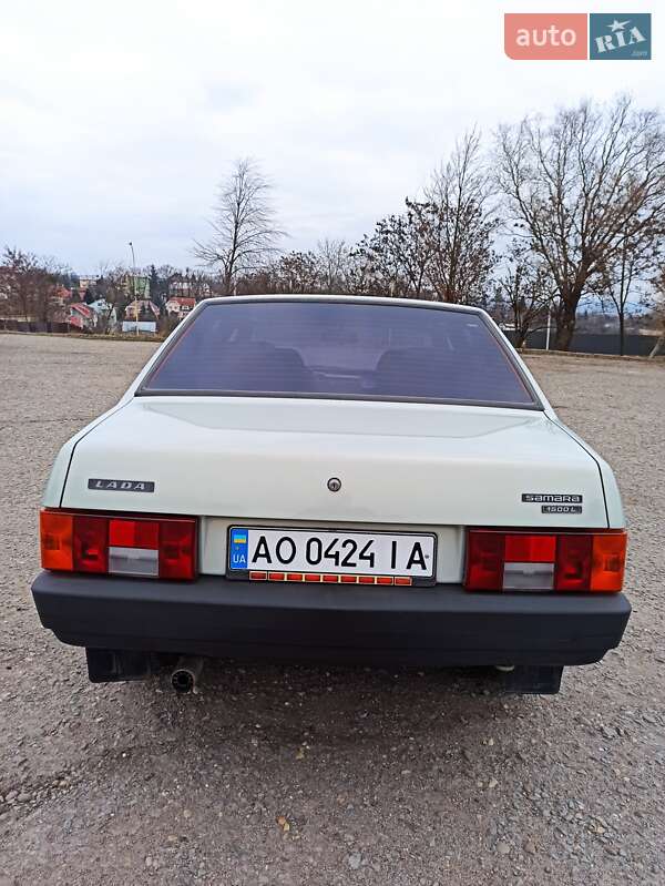 Седан ВАЗ / Lada 21099 2001 в Ужгороде