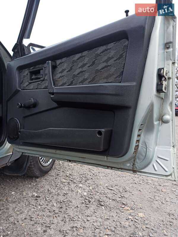 Седан ВАЗ / Lada 21099 2001 в Ужгороде