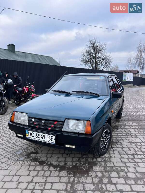 Седан ВАЗ / Lada 21099 2005 в Рава-Руській