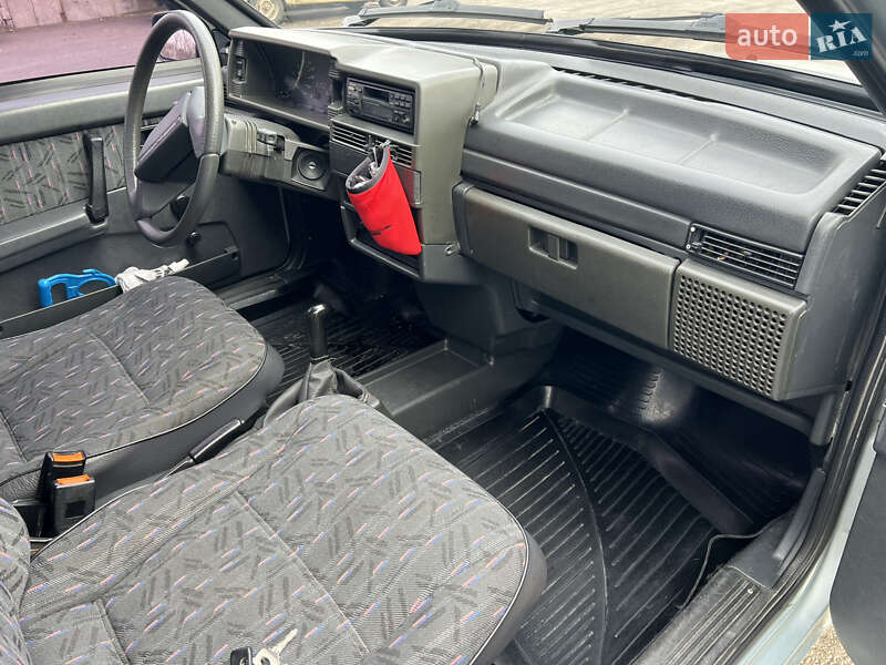 Седан ВАЗ / Lada 21099 1998 в Днепре