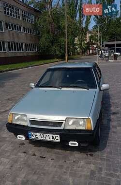 Седан ВАЗ / Lada 21099 2004 в Кривом Роге