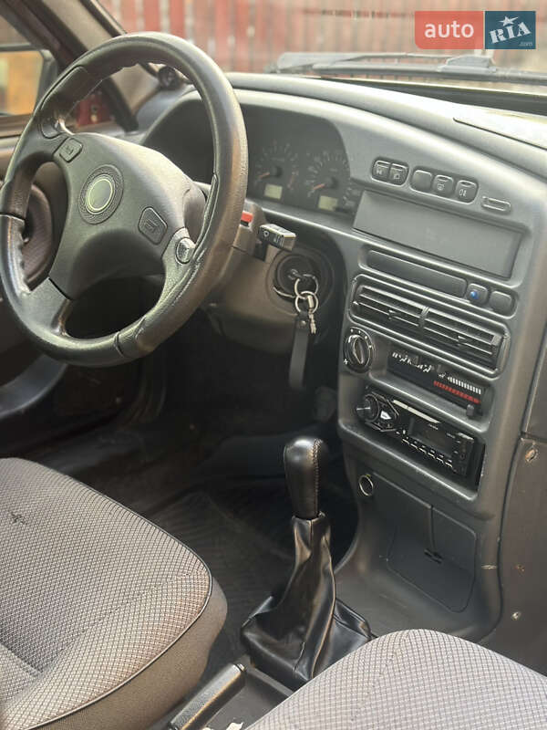 Седан ВАЗ / Lada 21099 2008 в Луцьку