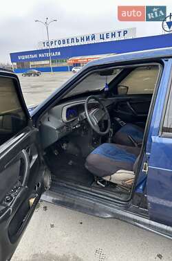 Седан ВАЗ 21099 2004 в 
