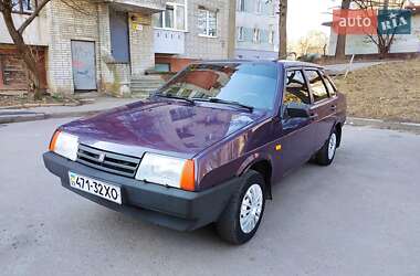 Седан ВАЗ / Lada 21099 1999 в Львове