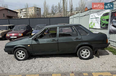 Седан ВАЗ 21099 2004 в 
