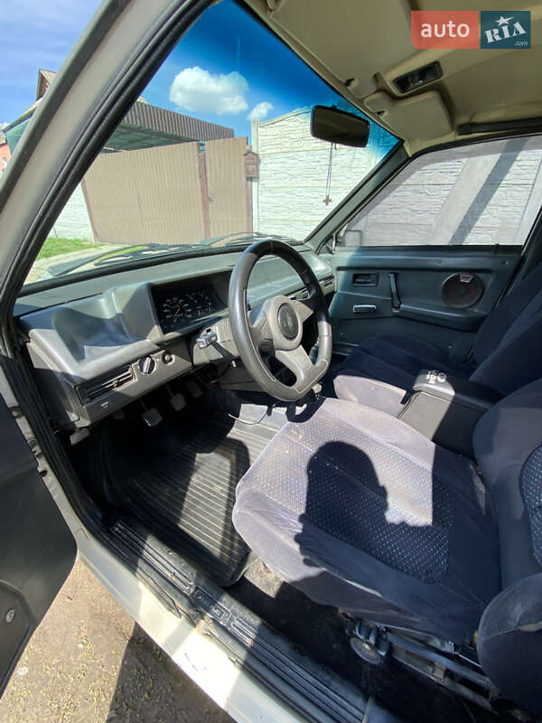 Седан ВАЗ / Lada 21099 1994 в Харькове