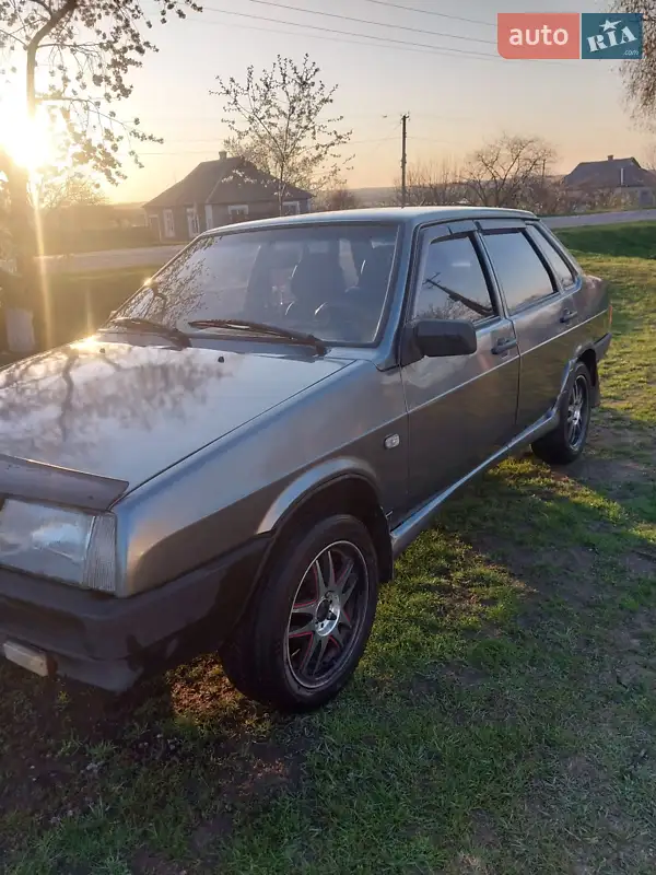 ВАЗ / Lada 21099